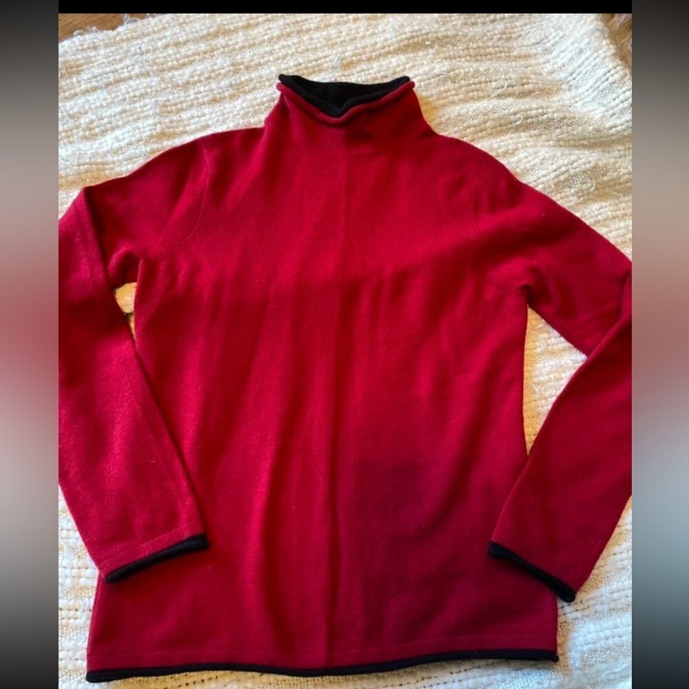 Peck & Peck cashmere sweater